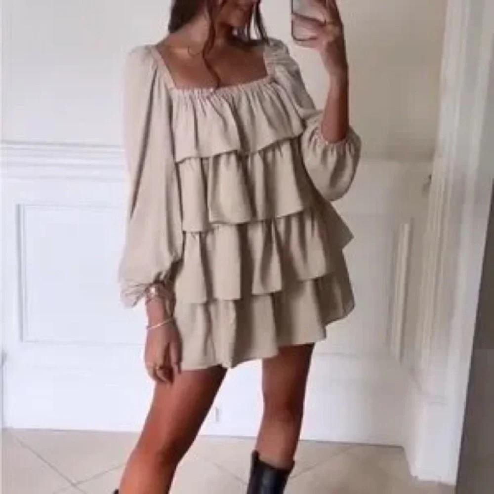 WEWOREWHAT Tiered Long Sleeve Square Neck Mini Dress